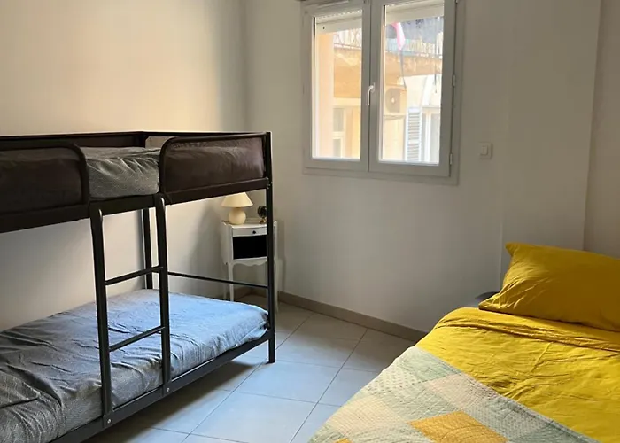 Апартаменти T3 Pres Du Port Аяччо