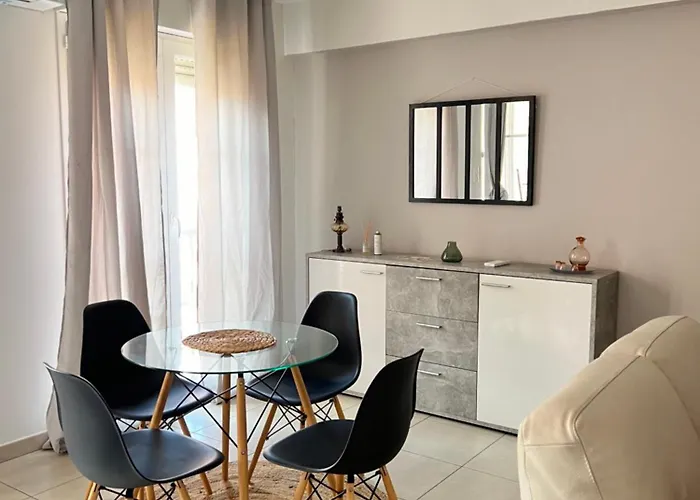 Апартаменти T3 Pres Du Port *